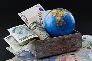 تاثیر گمرک بر شرکت های بازرگانی ، ترخیص کالاهای وارداتی و جذب سرمایه گذاری خارجی و صادرات کالا به خارج